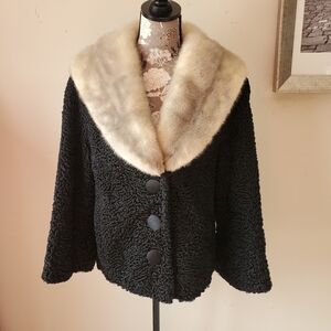 Vintage Grandmacpre Cozy Labelle Fine Furs Mink Boucle Jacket. M/L